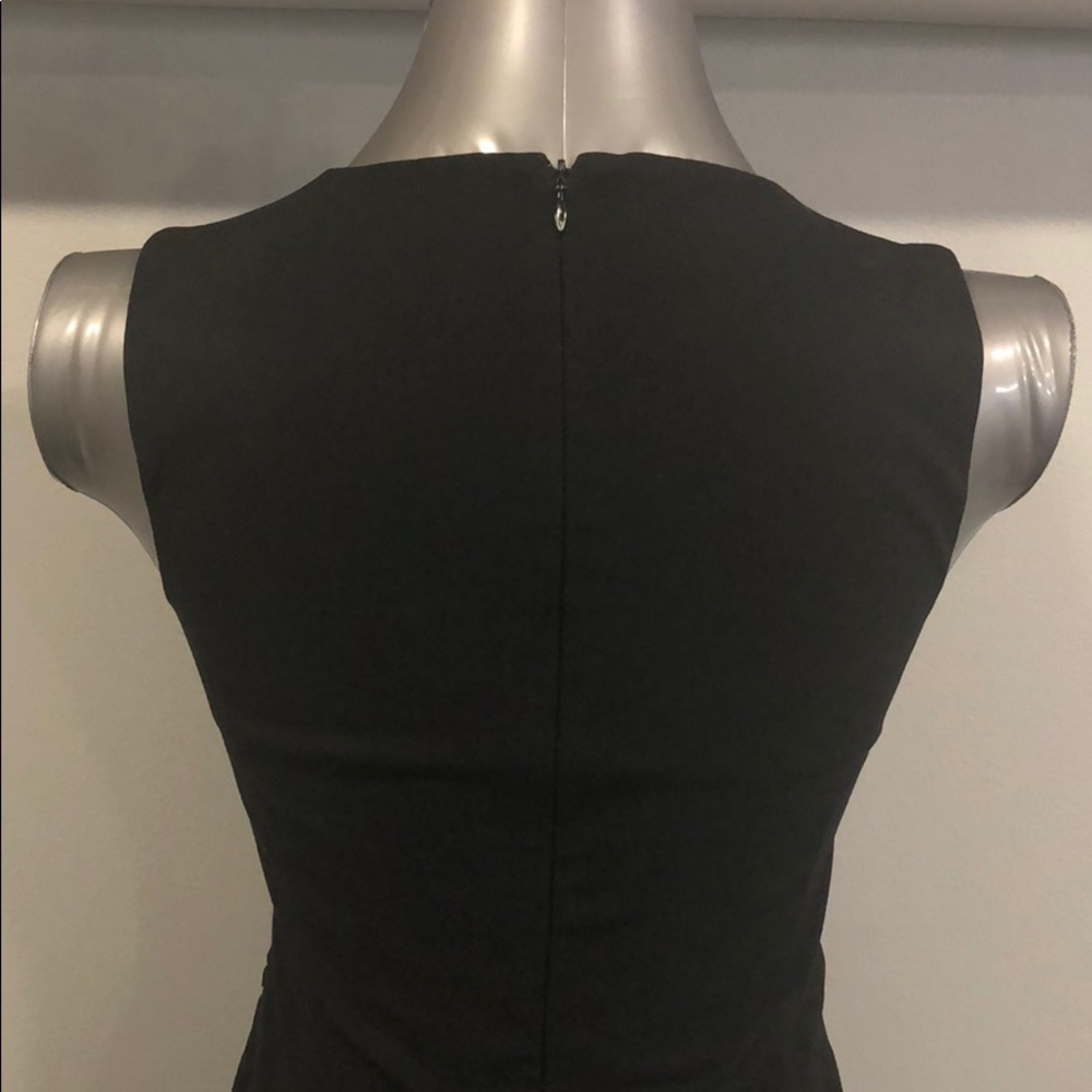 Centre Ville Black V Neck Fitted Sleeveless Dress View 6